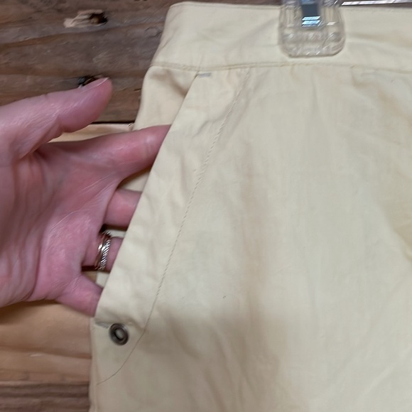 J. Jill size 14 Yellow High Waisted 7” Inseam Lightweight Shorts with Pockets - Picture 2 of 9